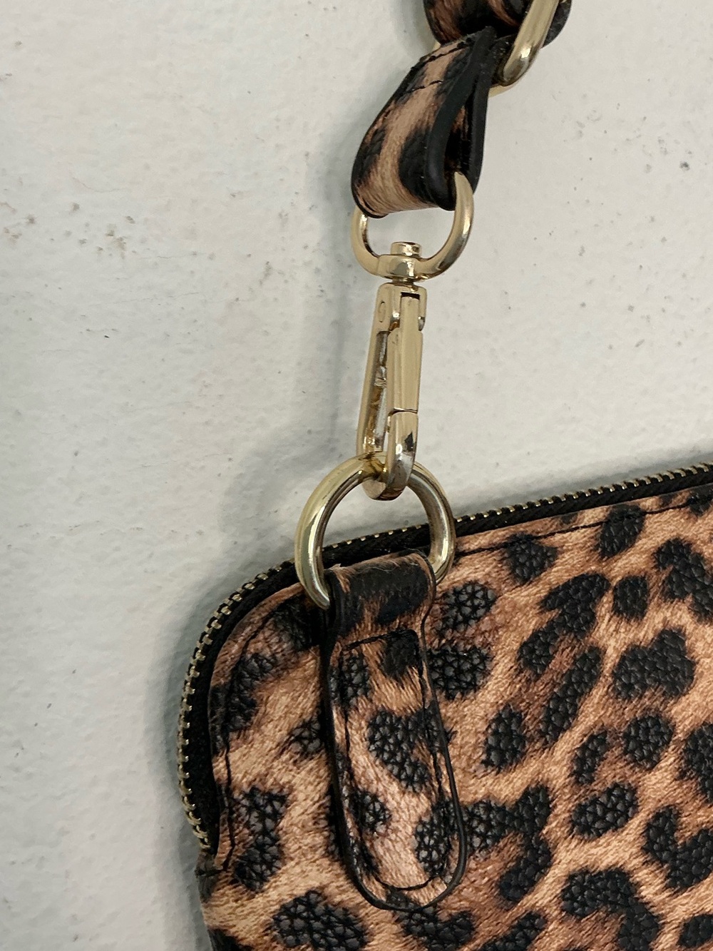 Litt Crossbody by PurseN Leopard Print Bag Lighted Interior RFID Travel Purse - Picture 6 of 16